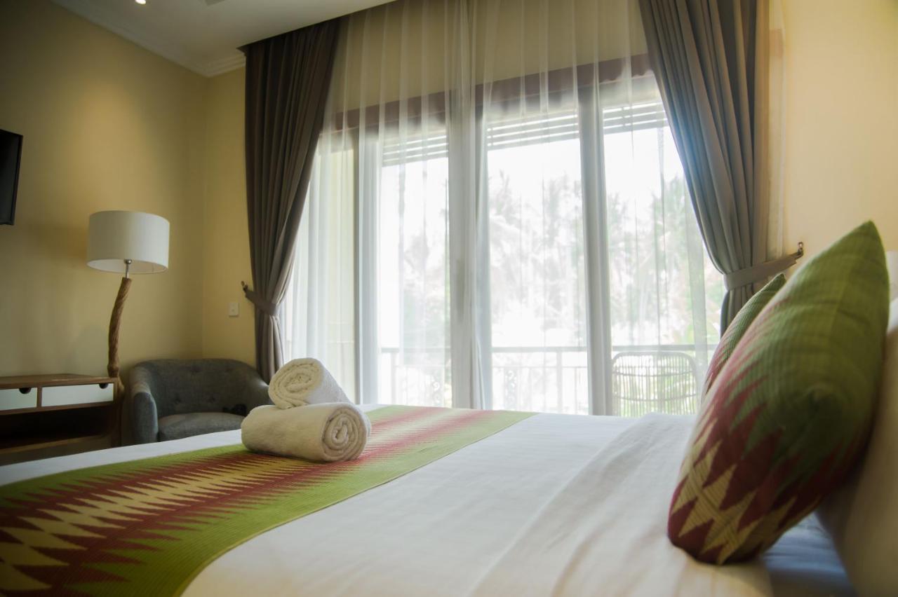 Akatara Hotel Toyapakeh Екстер'єр фото
